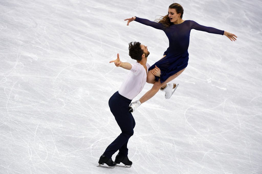 Pairs skating